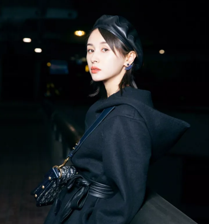 今年秋冬最chic！原來短發(fā)和帽子這么配??！