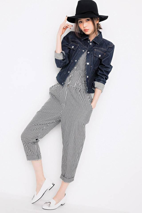 教你根據(jù)帽子與臉型的搭配方法 教你根據(jù)帽子與臉型的搭配方法