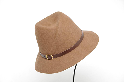 寒冬出街必備一款時髦帽子 寒冬出街必備一款時髦帽子